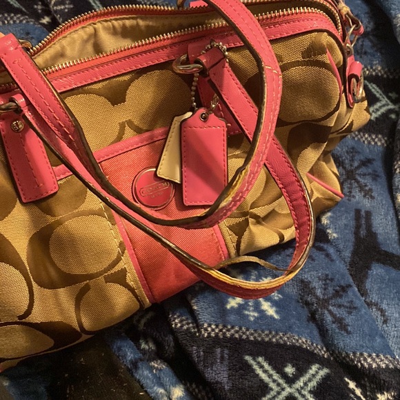 I’m selling this piece because I don’t use it. It just sits there - Picture 4 of 5